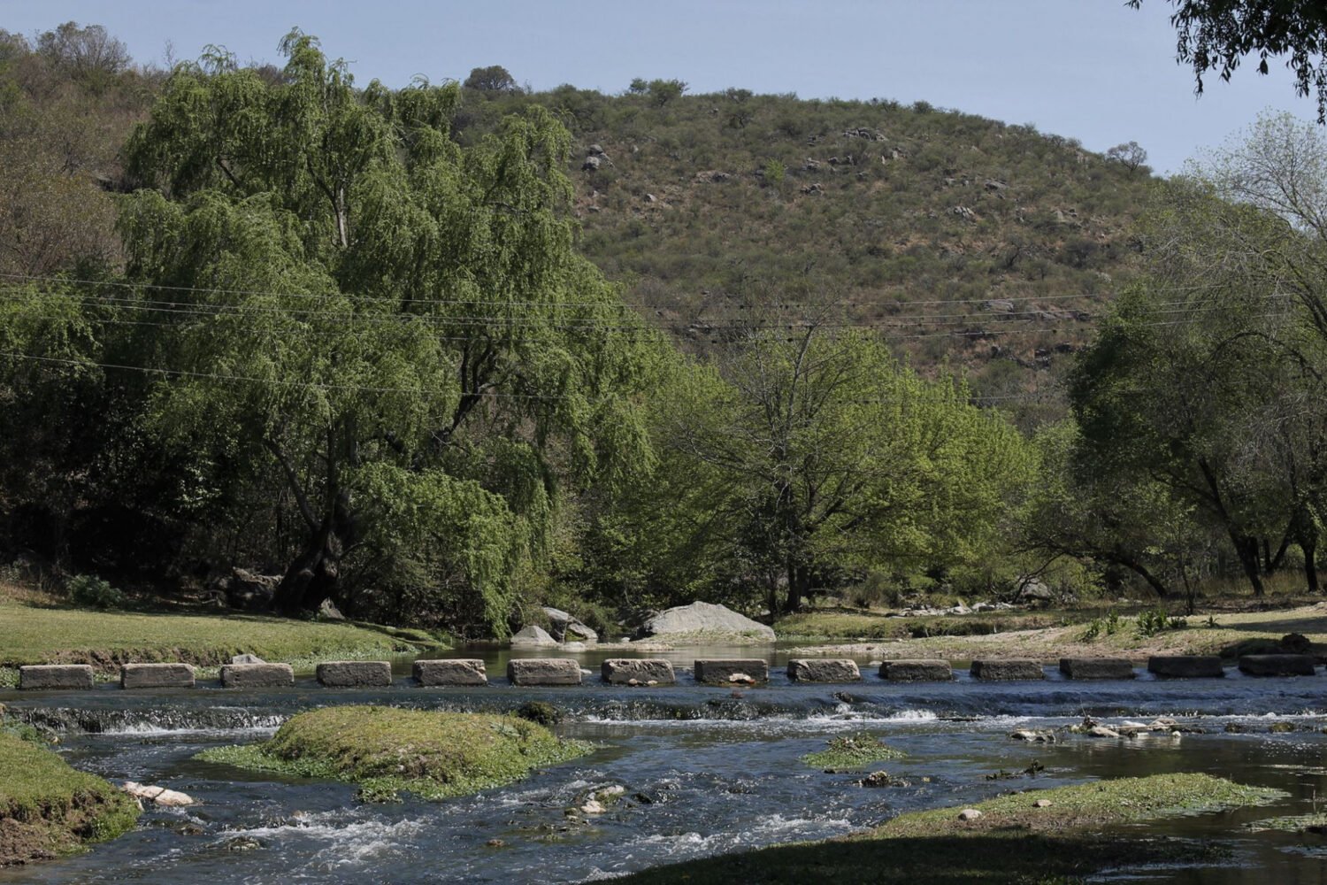 Paisaje del río en Valle Hermoso