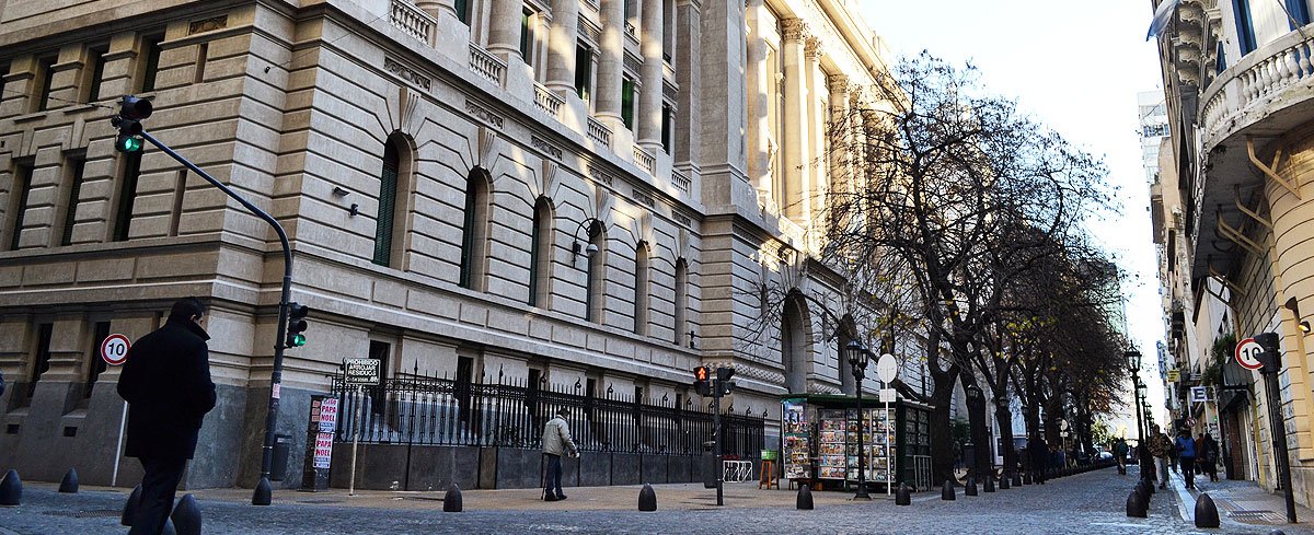 Fachada principal del Colegio Nacional de Buenos Aires