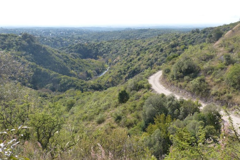 Paisaje panorámico de las Sierras Chicas