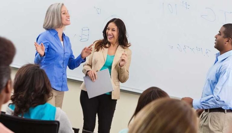 Cómo se jubila un docente con dos cargos