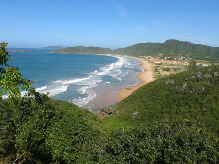 ¿Cuándo viajar a Búzios? Mejores meses para disfrutar de esta joya en Córdoba