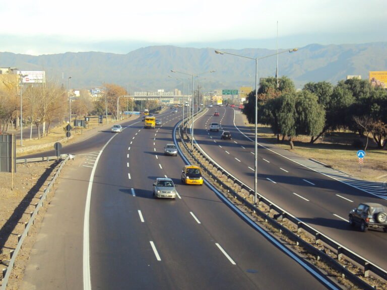 Qué desarmaderos en Mendoza Acceso Este ofrecen mejores servicios