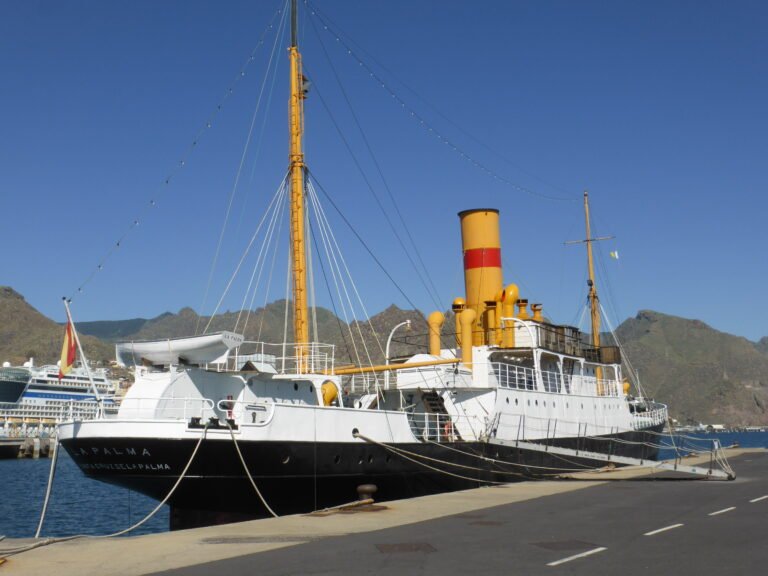 Qué libros y autores destacados publica la Editorial Barco de Vapor