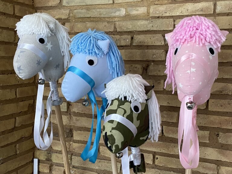 Cómo elegir el mejor caballo de palo para niños y sus beneficios