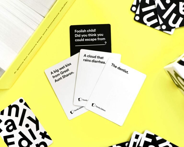 Cómo jugar Cards Against Humanity en línea con amigos