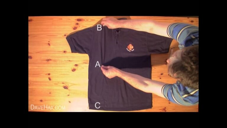 Cómo doblar remeras de manera eficiente para ahorrar espacio