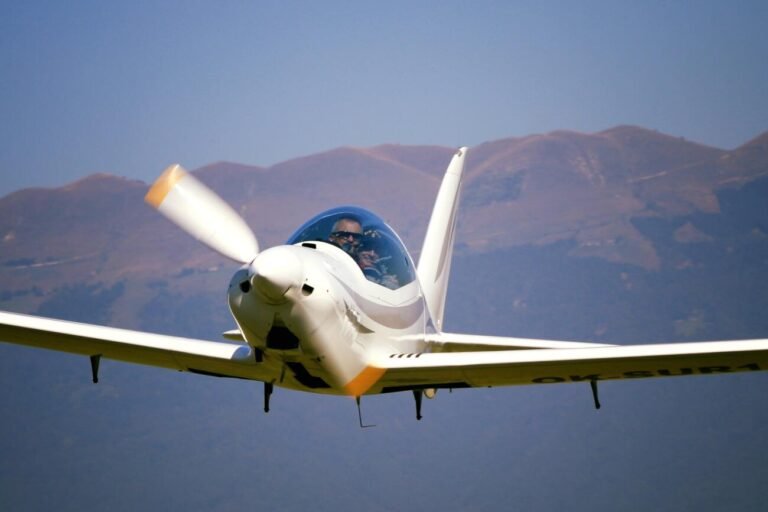 Qué es la excursión al avión de los uruguayos y cómo participar