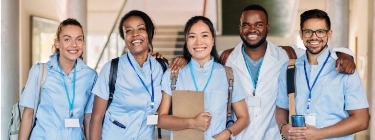 Dónde estudiar Licenciatura en Enfermería a distancia en Córdoba, Argentina