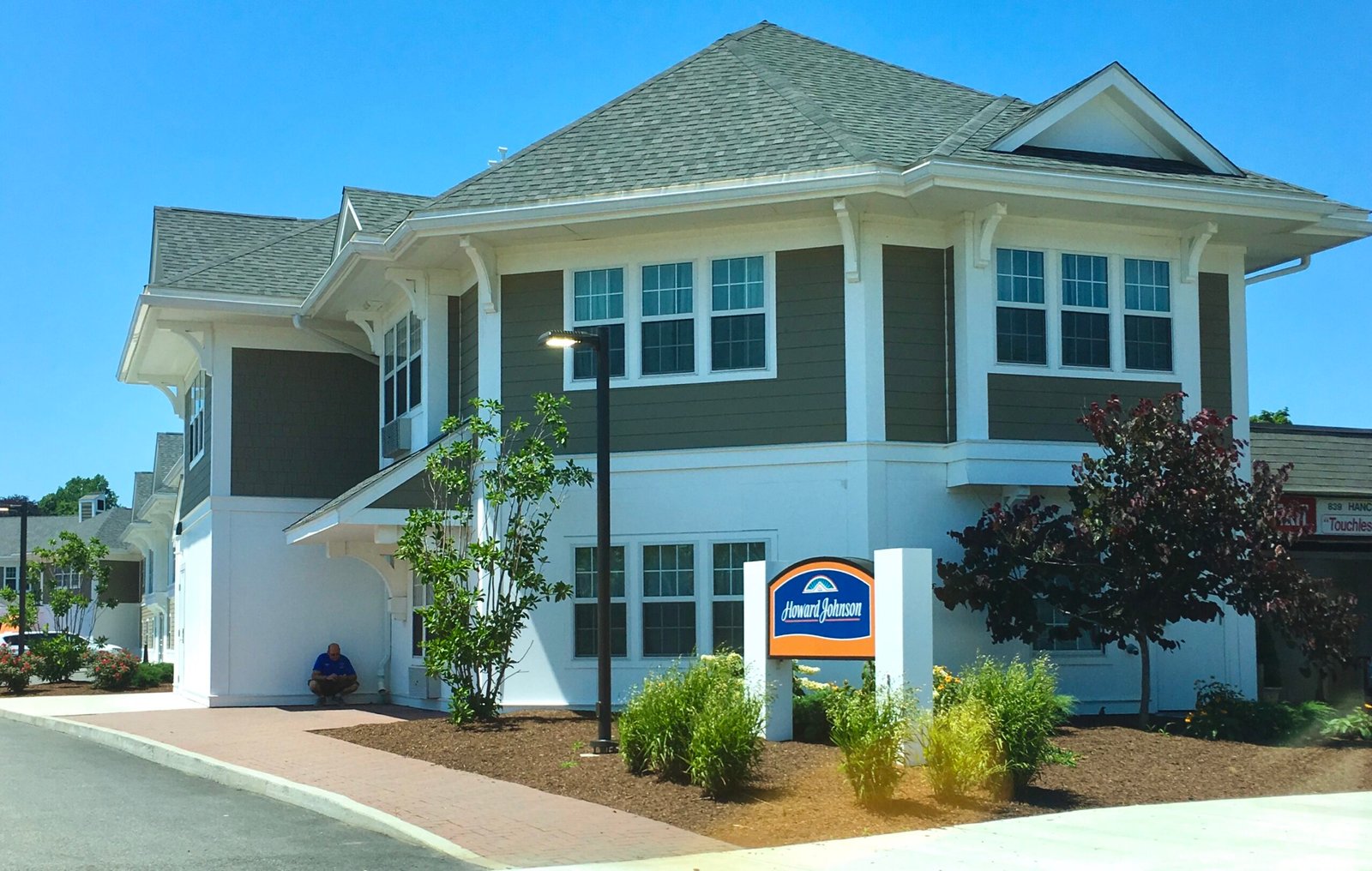 howard johnson scaled