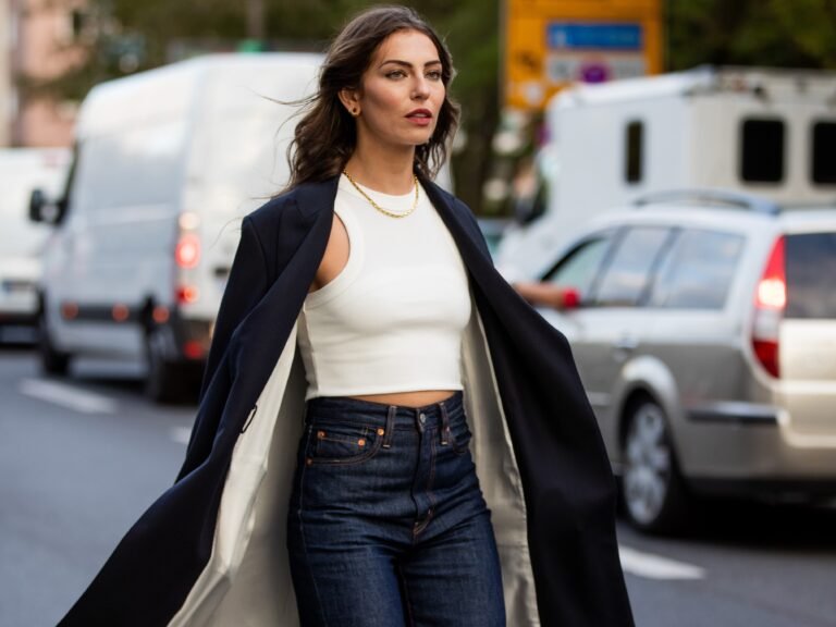 Qué outfit debe llevar un hombre para salir a un boliche