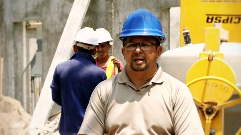 Cuántos años necesitas para ser Maestro Mayor de Obras en Córdoba, Argentina