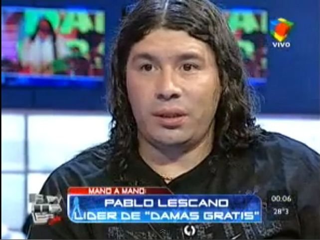 Qué instrumento toca Pablo Lescano en su carrera musical