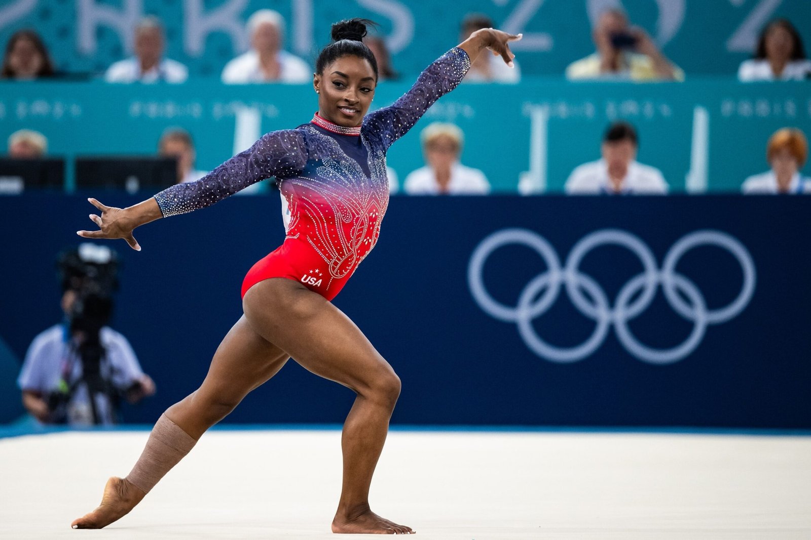 simone biles scaled