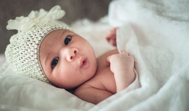 Qué significa soñar con un bebé y qué revela sobre tus emociones