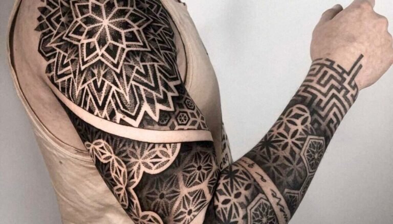 Qué significa un tatuaje de manga para hombres y su simbolismo