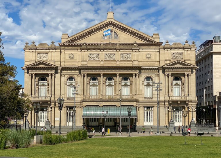 Cuánto cuesta una entrada para el Teatro Colón